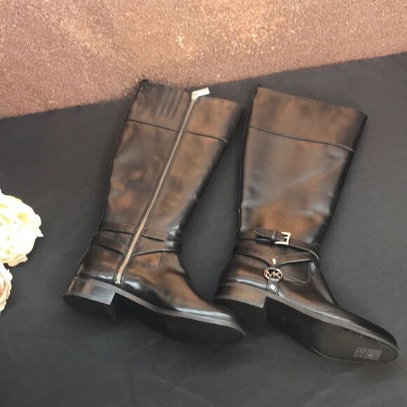 MICHAEL by MICHAEL KORS Black Leather Boots - Picture 5 of 8